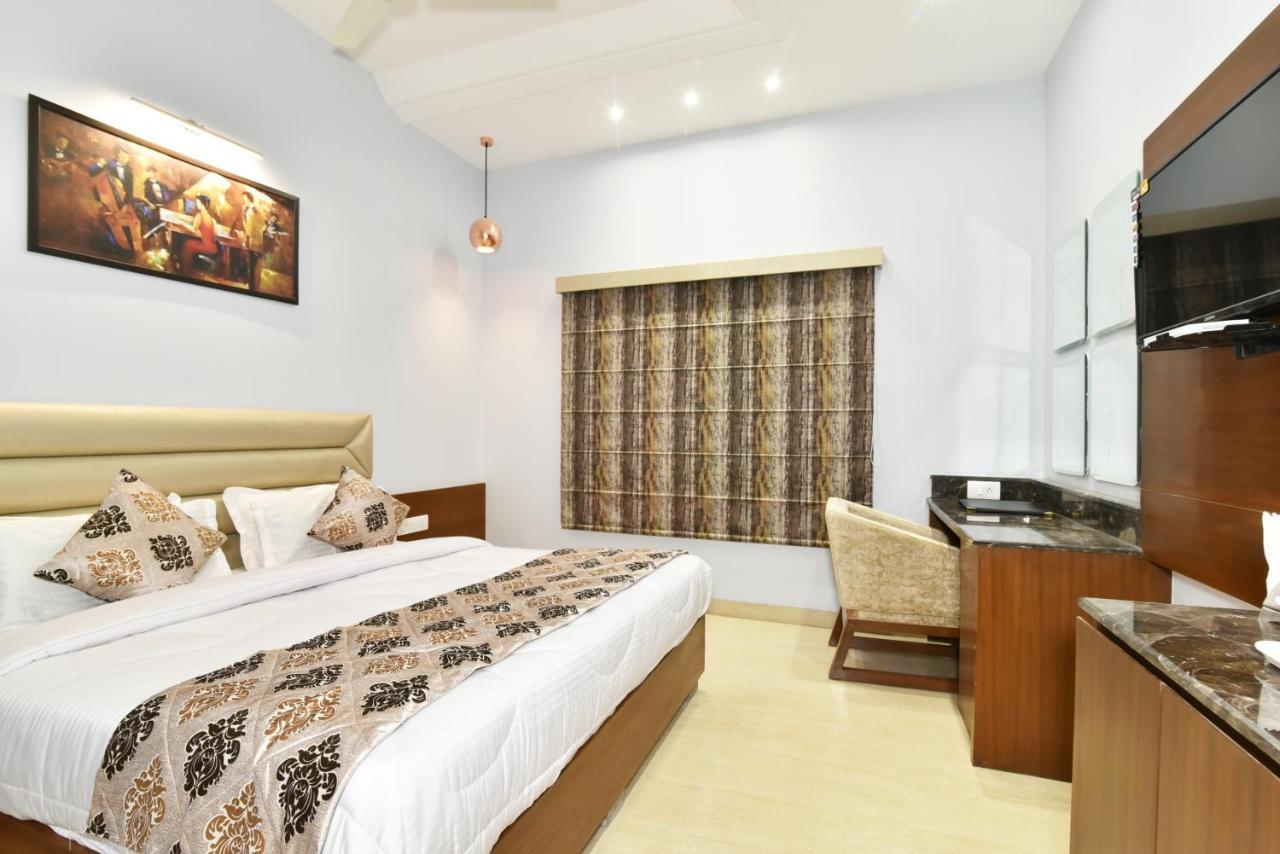 Hotel Vacation Inn Amritsar Bagian luar foto