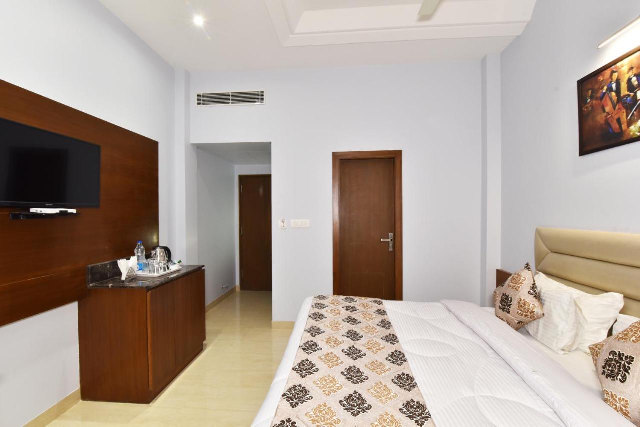 Hotel Vacation Inn Amritsar Bagian luar foto