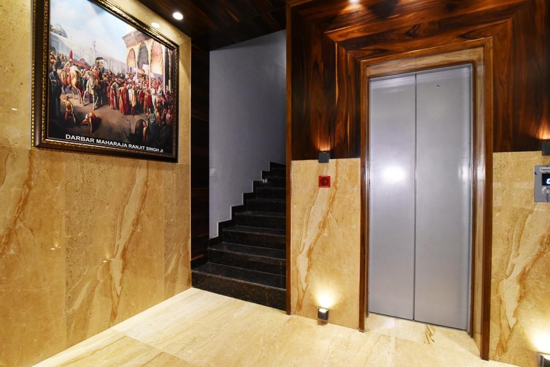 Hotel Vacation Inn Amritsar Bagian luar foto